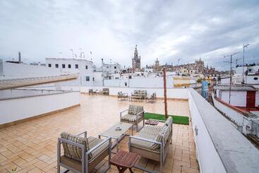 هتل Petit Palace Marques Santa Ana