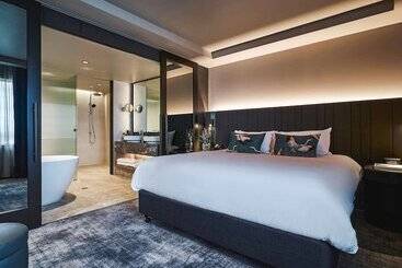 هتل Pullman Melbourne On The Park