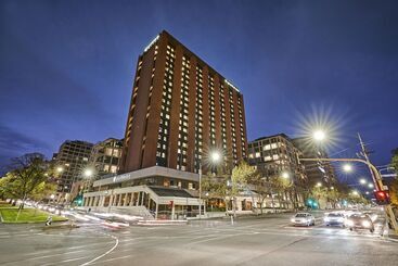 هتل Pullman Melbourne On The Park