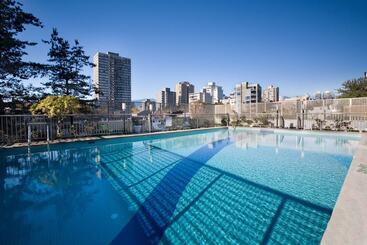 هتل Sandman Suites Vancouver On Davie