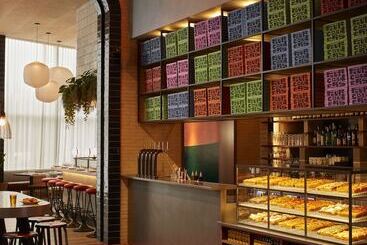 هتل The Hoxton, Poblenou