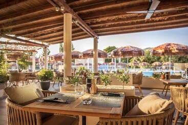 هتل Valamar Tirena