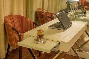 Villa Morra Suites - Asuncion