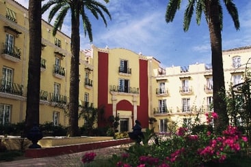 فندق Palmera Plaza