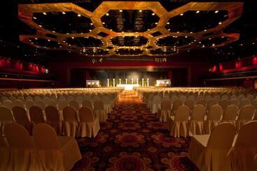 Waterfront Cebu City Hotel & Casino