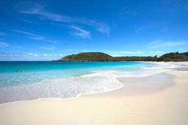 استراحتگاه Jolly Beach Antigua   All Inclusive