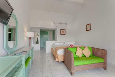 استراحتگاه Jolly Beach Antigua   All Inclusive