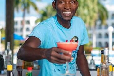 استراحتگاه Jolly Beach Antigua   All Inclusive