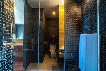 استراحتگاه The Bay Samui