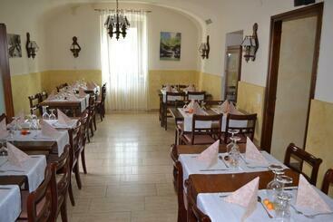 민박 Ristorante Del Ponte
