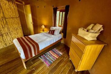 هتل Ekokuelap Lodge Y Turismo Alternativo