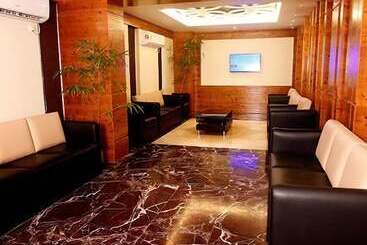 هتل Imperial Heights