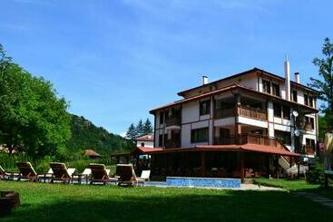 پانسیون Guest House Valevtsi