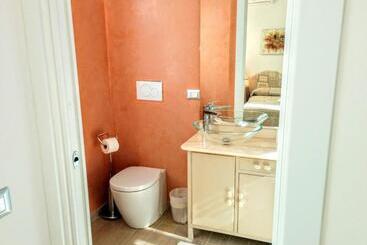 پانسیون Marinella Guest House