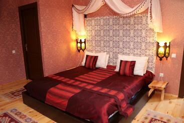 پانسیون Boutigue Hotel Nebesa
