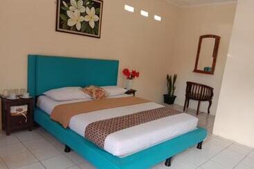 פנסיון Putri Duyung Guest House