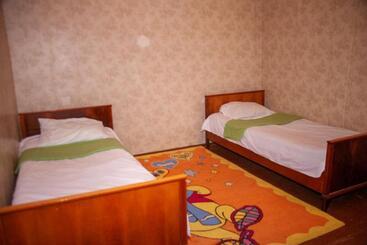 B&b Sunrise House Aygavan