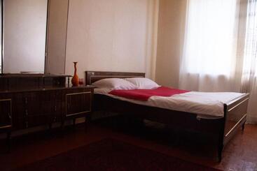 B&b Sunrise House Aygavan