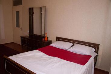 B&b Sunrise House Aygavan