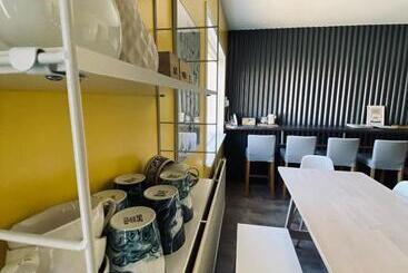 تختخواب و صبحانه Guesthouse Stekkaból