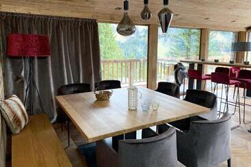 تختخواب و صبحانه Skilodge Oberlech