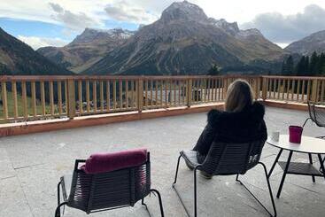 تختخواب و صبحانه Skilodge Oberlech