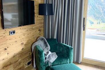 تختخواب و صبحانه Skilodge Oberlech