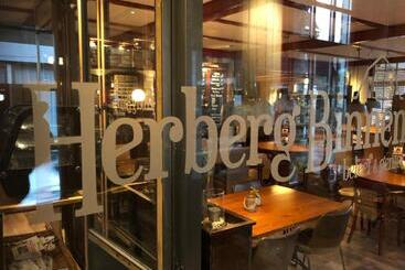 هتل Herberg Binnen