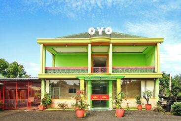 هتل Homestay Hj Suharti Natar Lampung Redpartner