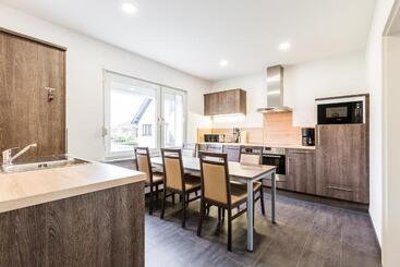 פנסיון Deluxe Haus Glessen   Zentral Zu Köln!