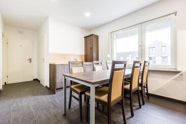 פנסיון Deluxe Haus Glessen Zentral Zu Köln!