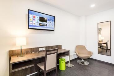 פנסיון Deluxe Haus Glessen   Zentral Zu Köln!