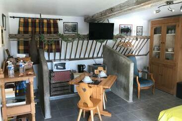تختخواب و صبحانه La Petite Ferme