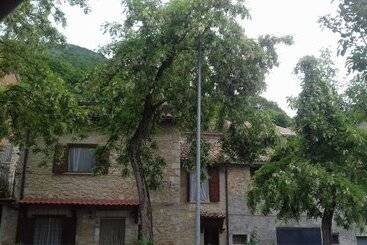 هتل روستایی Agriturismo Le Acacie