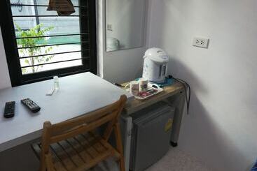 هتل Sroe Ground Homestay