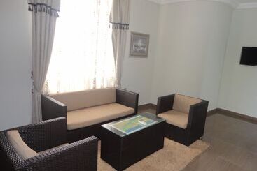 هتل Tenack Beach Resort &