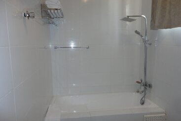 هتل Tenack Beach Resort &