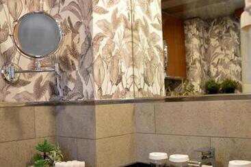 On Suites Sevilla Apartments Designed For Adults