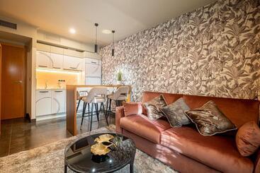 On Suites Sevilla Apartments Designed For Adults