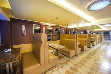 Bmk House Apartments