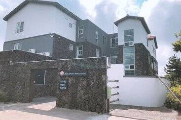 هتل Leeds Pension