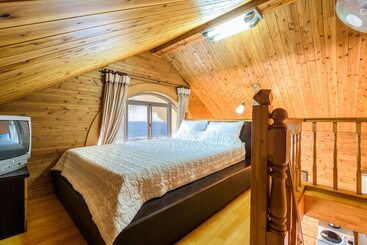 هتل Longbeach Pension