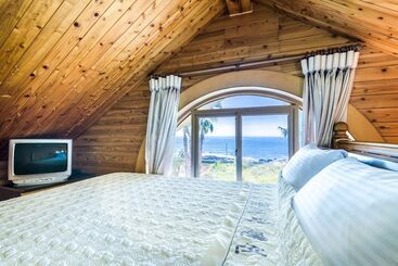 هتل Longbeach Pension
