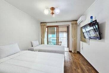 هتل Seongsan Sunrise Pension