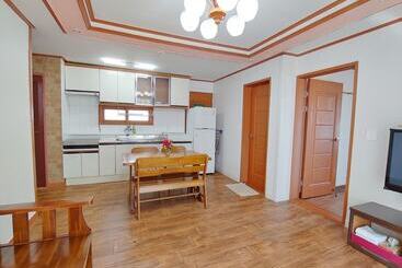 هتل Seongsan Sunrise Pension