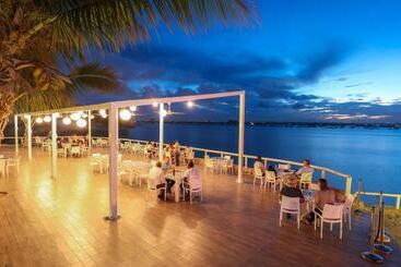 Coral Beach Hotel Dar Es Salaam