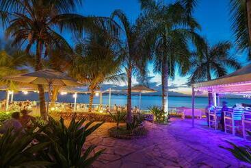Coral Beach Hotel Dar Es Salaam