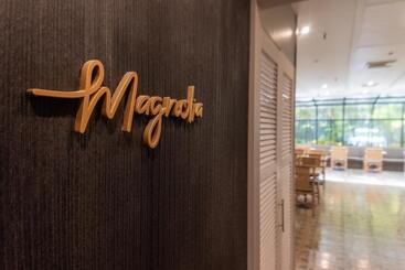 هتل Altamira Suites