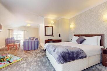 هتل Ballina Manor