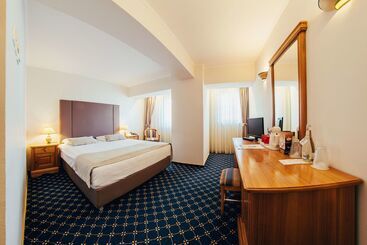 هتل Best Western Bucovina Club De Munte